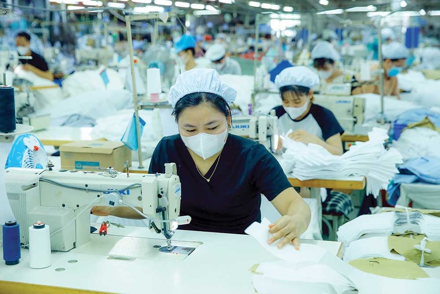 Dệt may thích ứng nhanh với thị trường biến động